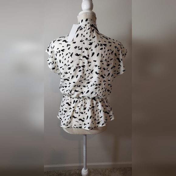 GILLI women's blouse size Medium NWT - Picture 7 of 13